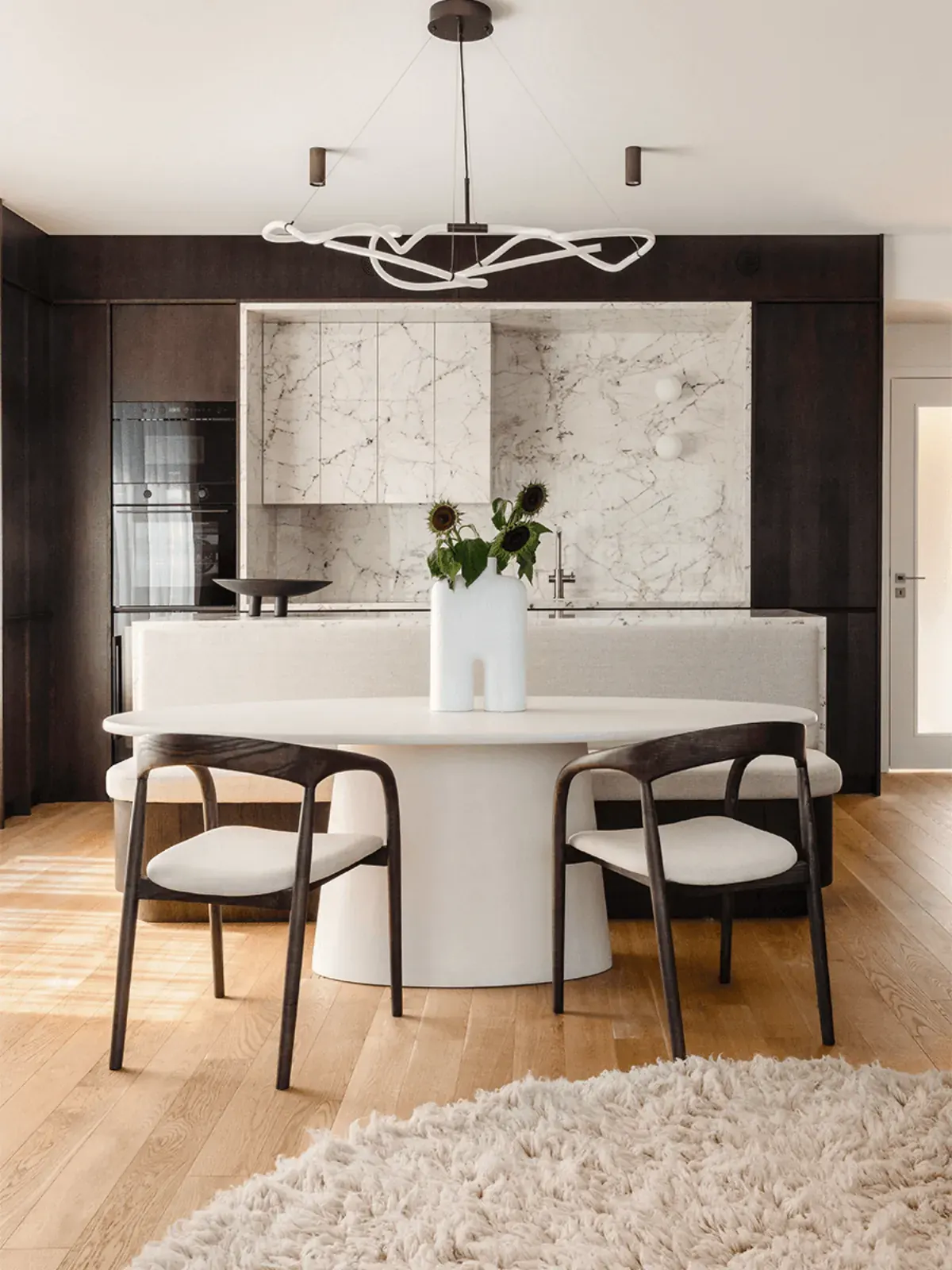Minimalist Home, photograph 12