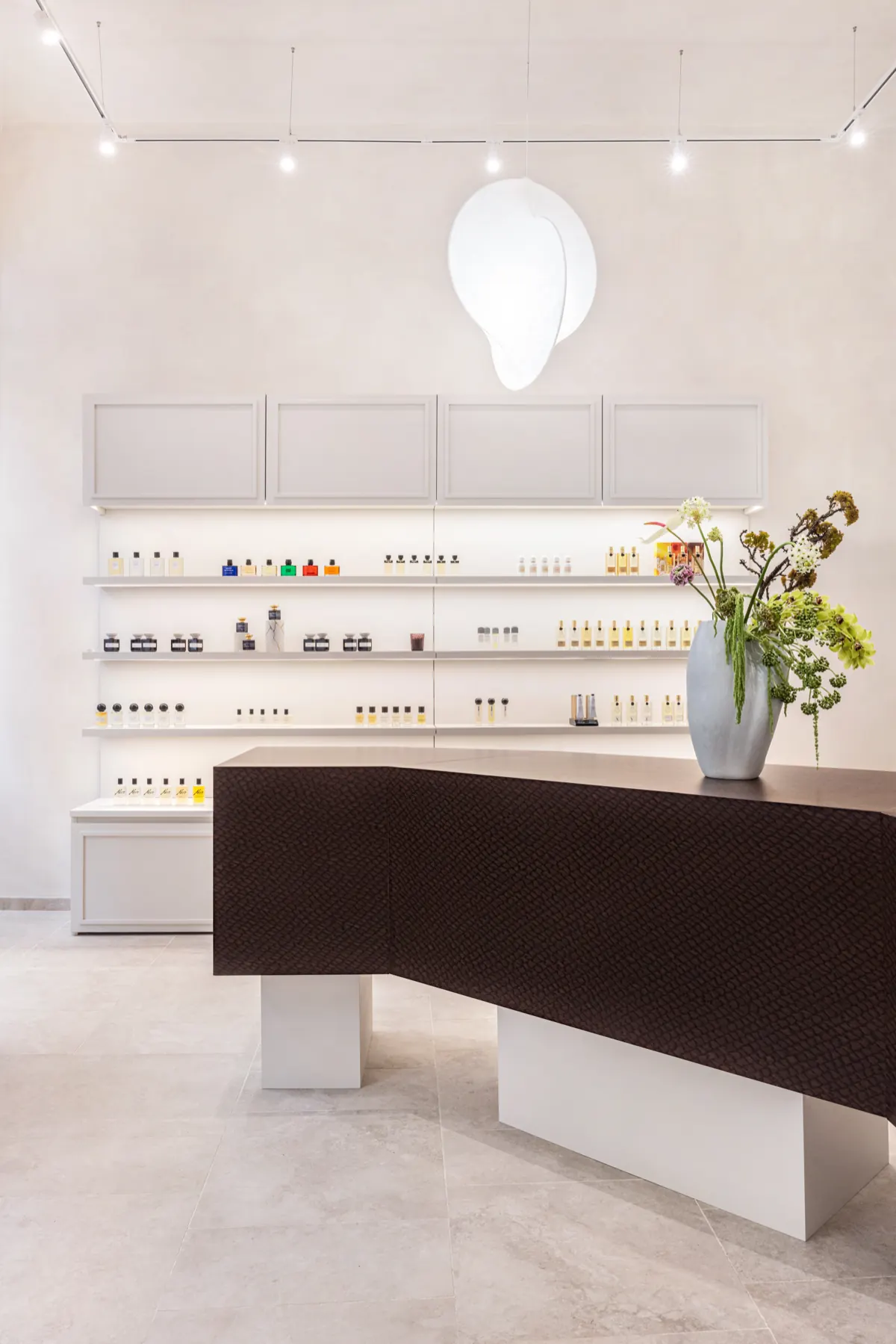 Perfume Boutique, photograph 08